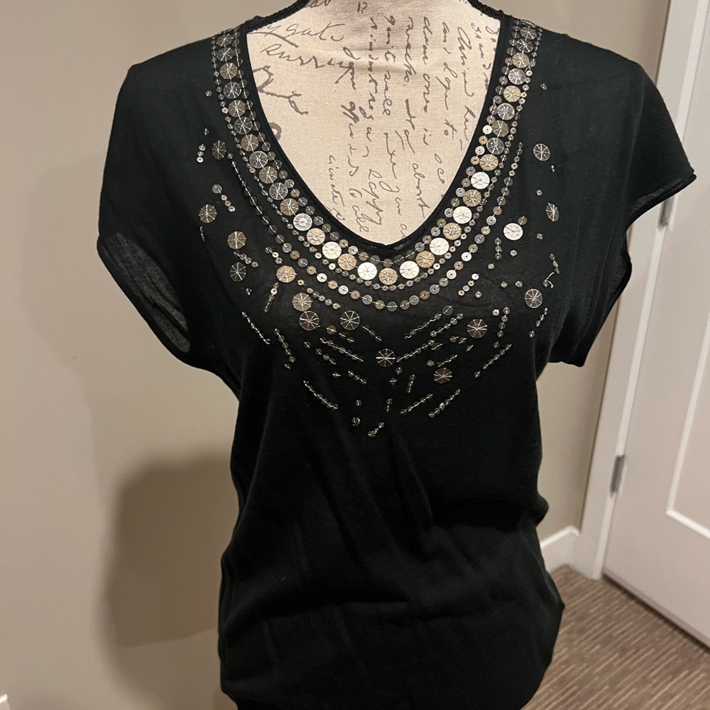 Gorgeous lightweight sweater.